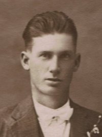 Albert Vincent Wilkes / Alfred Maddalena